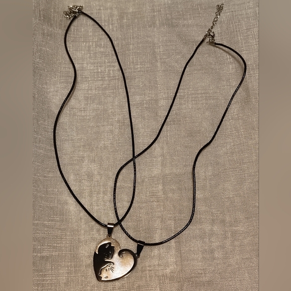 Unbranded Jewelry - Ying Yang Cat Pendant Necklace